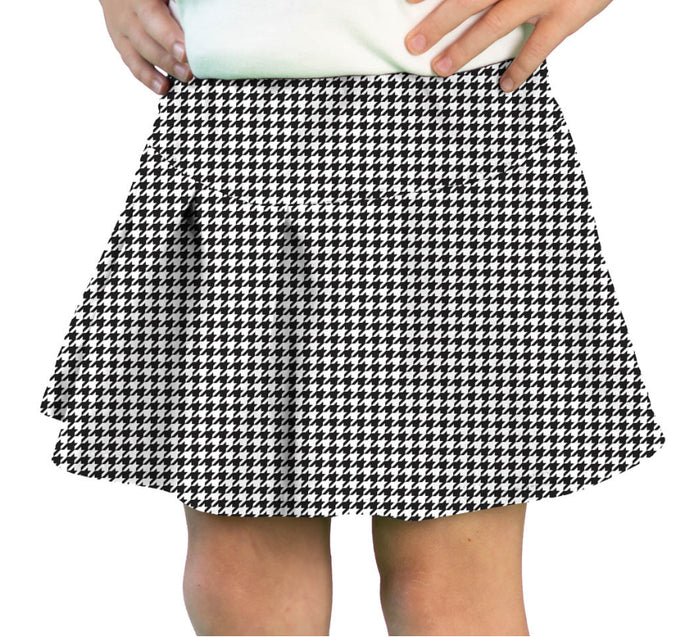 Tennis Skort in Houndstooth