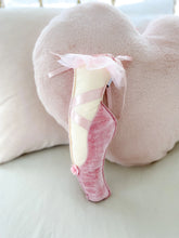 BALLET SLIPPER ACCENT DECOR