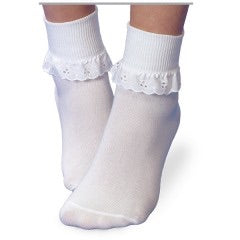2154 White Eyelet Lace Socks